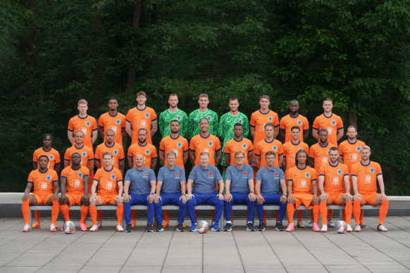 范志毅携手,方昊,赛道上申花,世界杯投注,2026世界杯,投注技巧,平台推荐,最新赔率